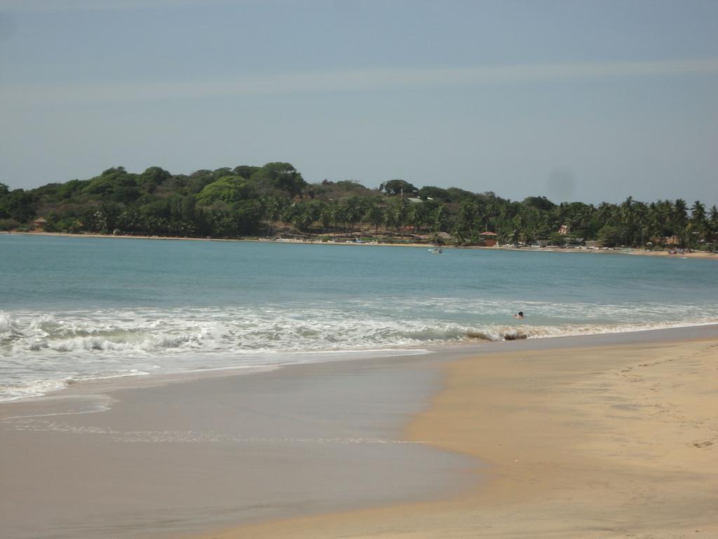 Surf & Sand Hotel Arugambay Arugam Bay Exterior foto